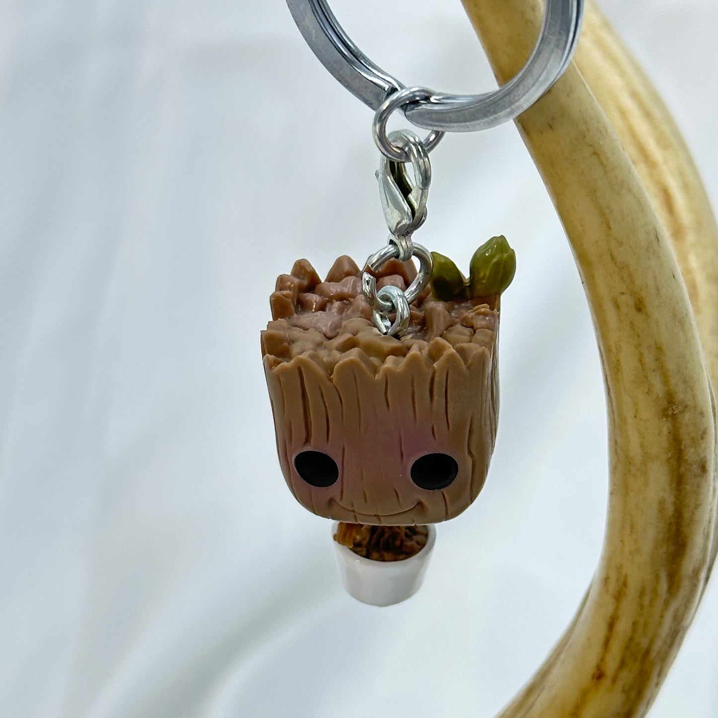 Dancing Groot- Funko Pop Keychain