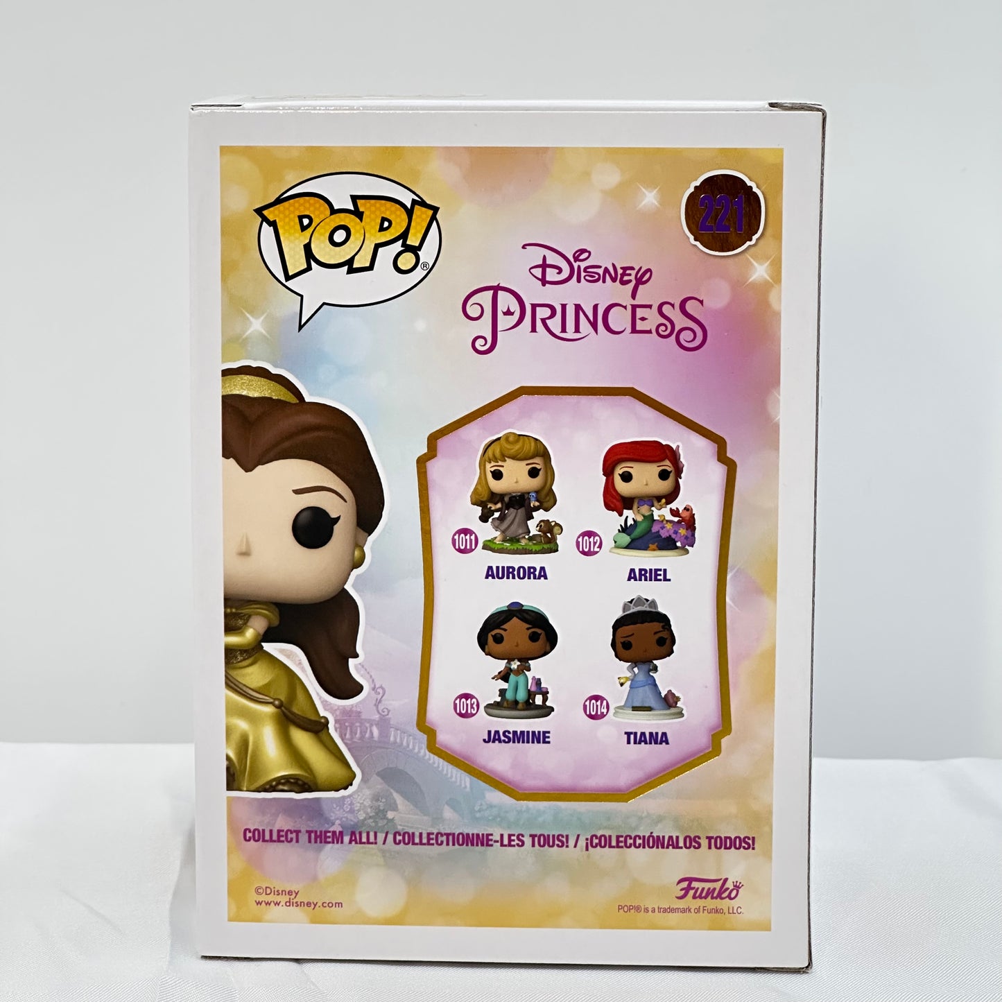 Funko Pop Ultimate Princess Gold Collection: Belle with Pin and Protective Case