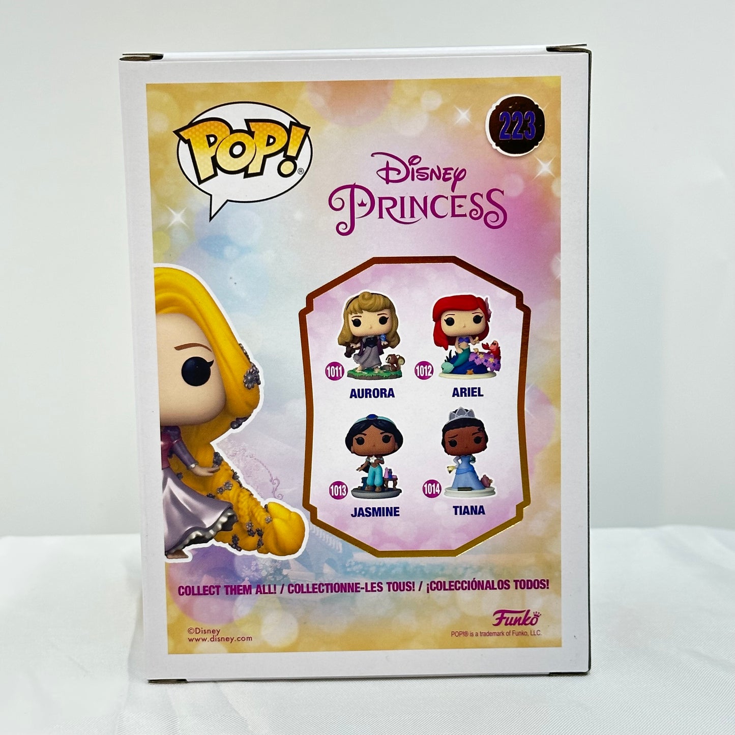 Funko Pop Ultimate Princess Gold Collection - Rapunzel with Pin and Protective Case